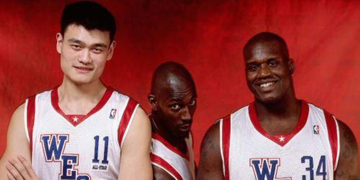 姚明NBA队友都有谁？从弗老大到钻石，那些陪他走过红蓝岁月的人